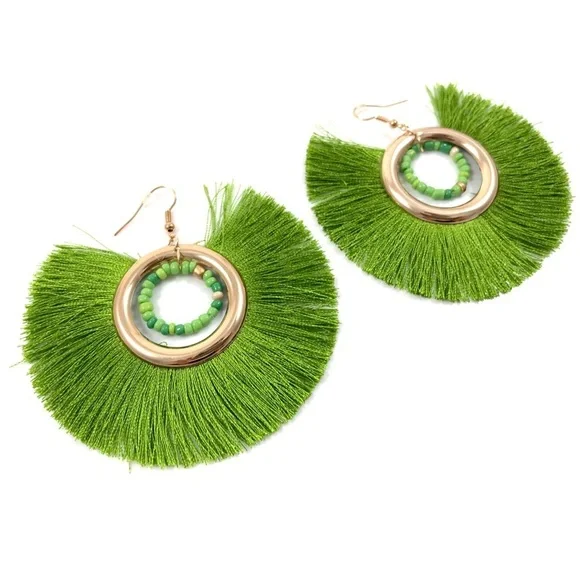 Large gold hoop green tassel circle earrings - Picture 8 of 8